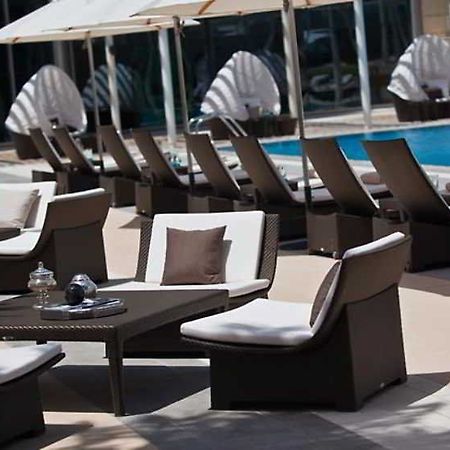Courtyard By Marriott Doha City Center Bagian luar foto