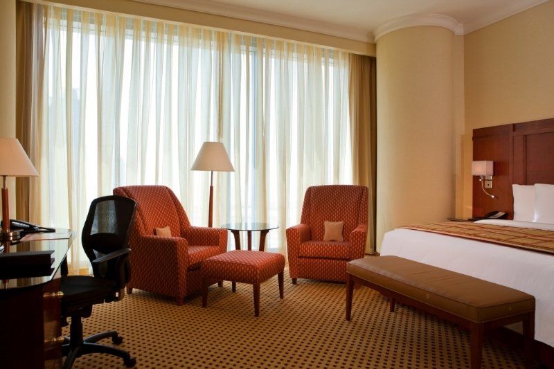 Courtyard By Marriott Doha City Center Bagian luar foto