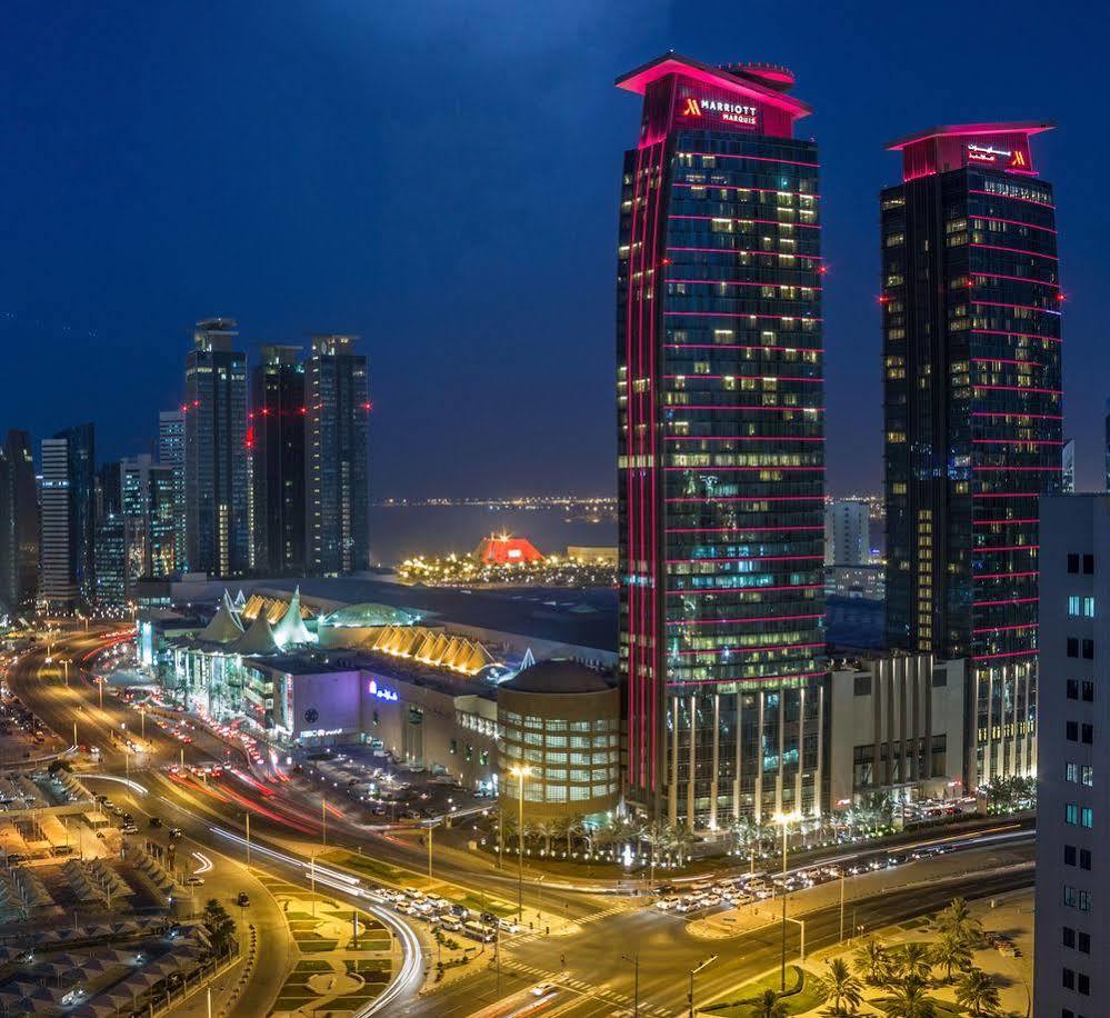 Courtyard By Marriott Doha City Center Bagian luar foto